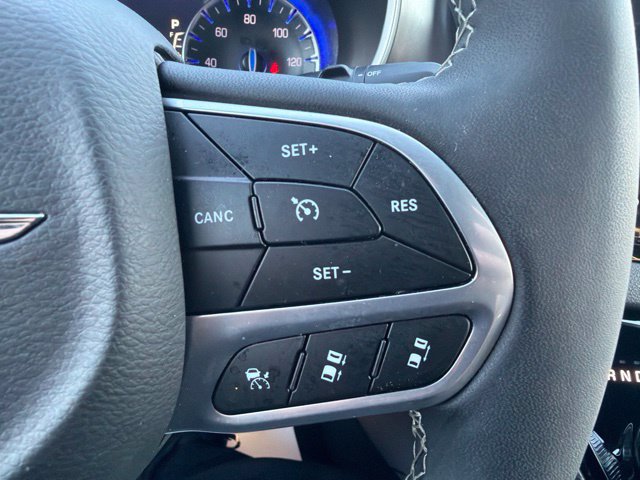Used 2026 Chrysler Pacifica Select FWD image 22