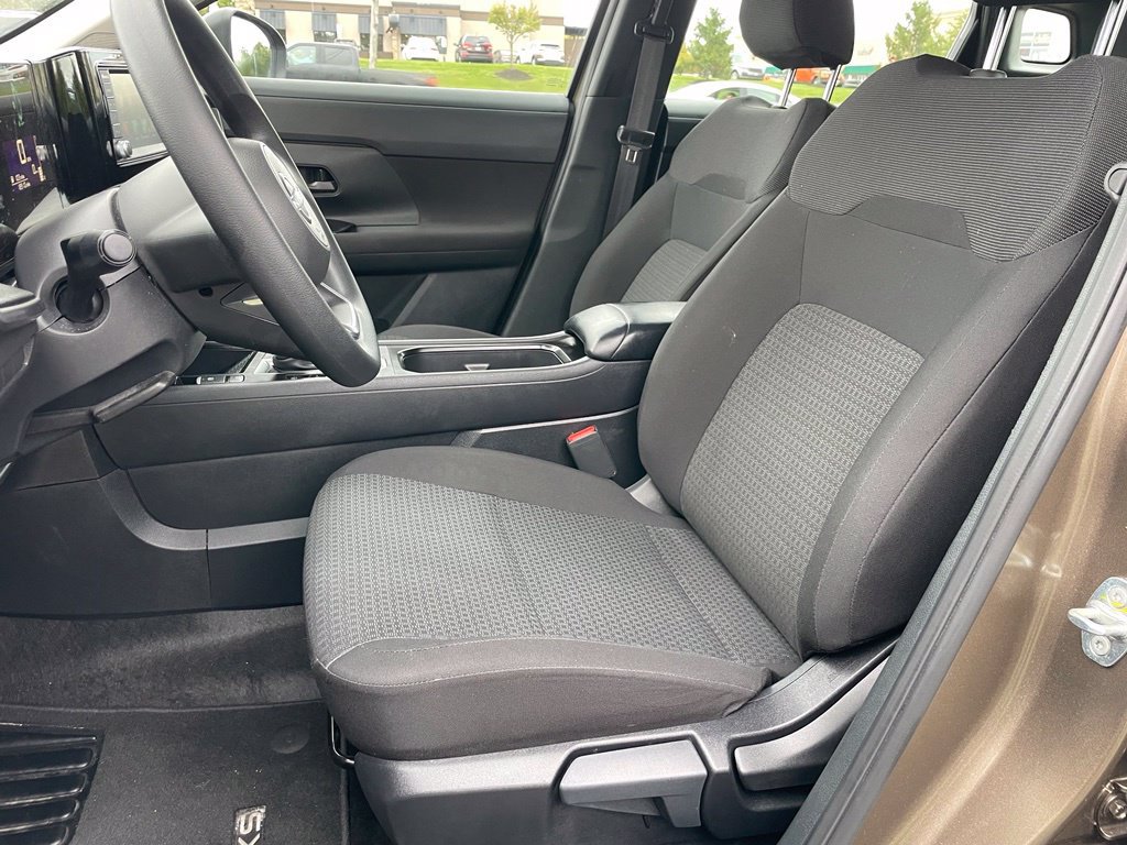 Certified 2025 Nissan Kicks S AWD/4WD image 7
