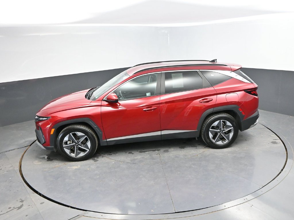 Used 2025 Hyundai Tucson SEL FWD image 28