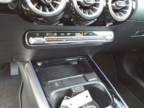 Used 2026 Mercedes-Benz GLA 250 4MATIC image 19