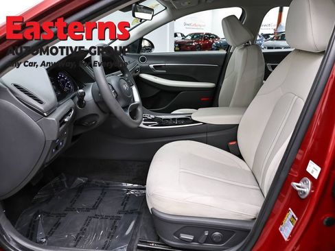 Used 2023 Hyundai Sonata SEL w/ Cargo Package FWD image 14