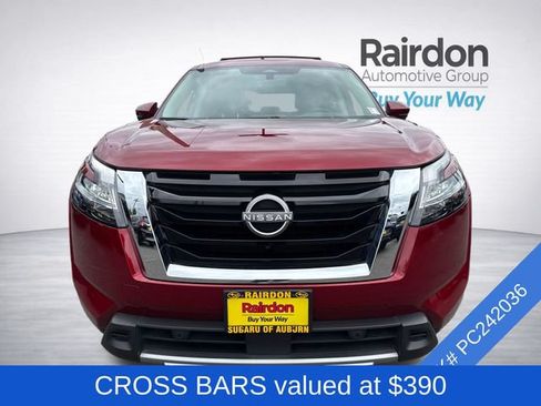 Used 2023 Nissan Pathfinder SL AWD/4WD image 2