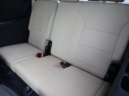 New 2026 Buick Enclave Preferred w/ Power Package image 20