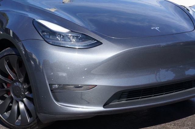 Used 2023 Tesla Model Y Performance AWD/4WD image 11