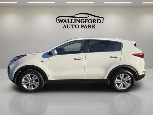 Used 2019 Kia Sportage LX image 7