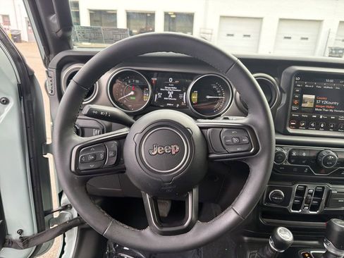 Used 2023 Jeep Wrangler Unlimited w/ Sun & Screen Package AWD/4WD image 22