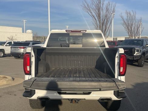 Used 2022 GMC Sierra 1500 AT4 w/ AT4 Premium Package image 7