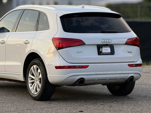 Used 2016 Audi Q5 2.0T Premium Plus w/ Technology Package AWD/4WD image 16