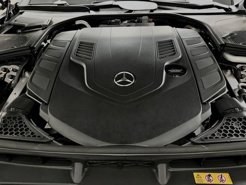Used 2024 Mercedes-Benz S 580 4MATIC Sedan image 42