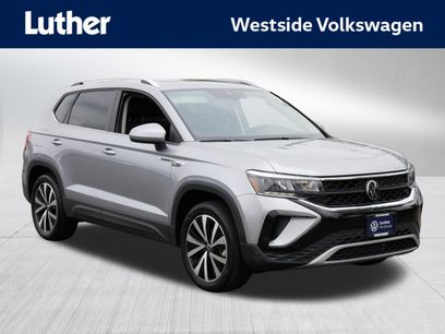 Certified 2023 Volkswagen Taos SE w/ Panoramic Sunroof Package