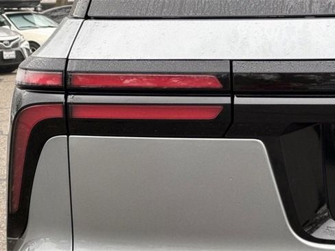 Used 2024 Chevrolet Traverse LT w/ LPO, Floor Liner Package image 49