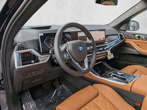 New 2026 BMW X5 xDrive40i w/ Climate Comfort Package AWD/4WD image 3