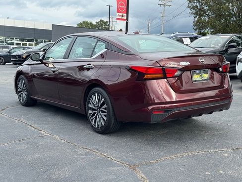 Certified 2024 Nissan Altima 2.5 SV image 5