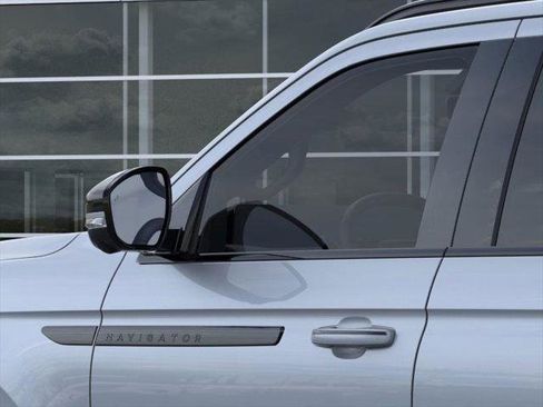 New 2025 Lincoln Navigator L Reserve w/ Jet Appearance Package image 20