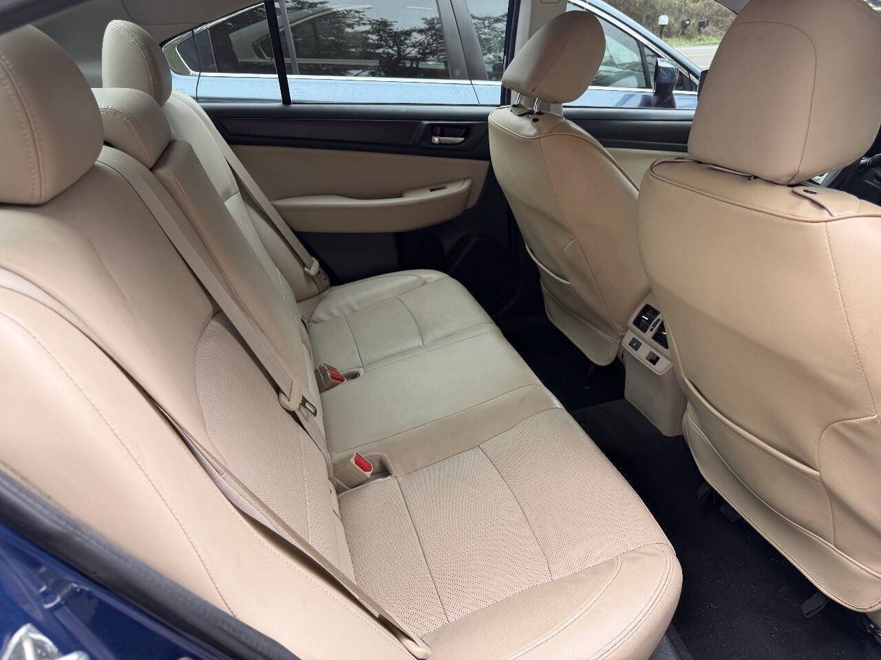 Used 2015 Subaru Legacy 2.5i Limited AWD/4WD image 6