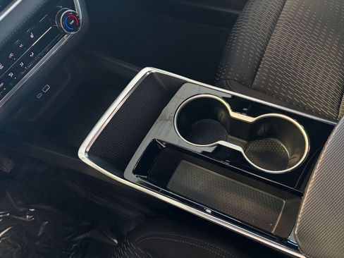 Used 2025 Chevrolet Equinox LT image 45