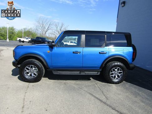 Used 2025 Ford Bronco Badlands AWD/4WD image 2