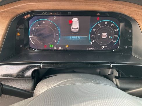 Used 2024 Volkswagen Atlas SE image 10