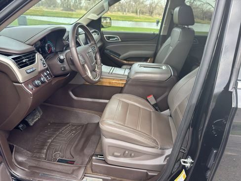 Used 2017 GMC Yukon Denali w/ Open Road Package image 23