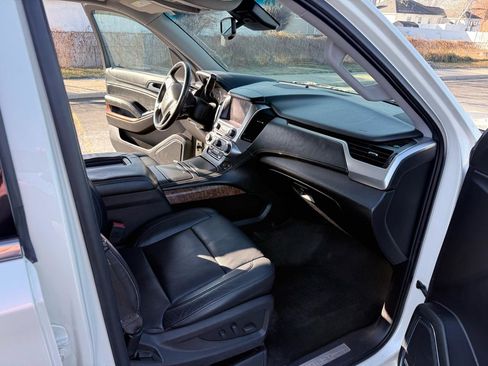 Used 2015 Chevrolet Suburban LTZ AWD/4WD image 19
