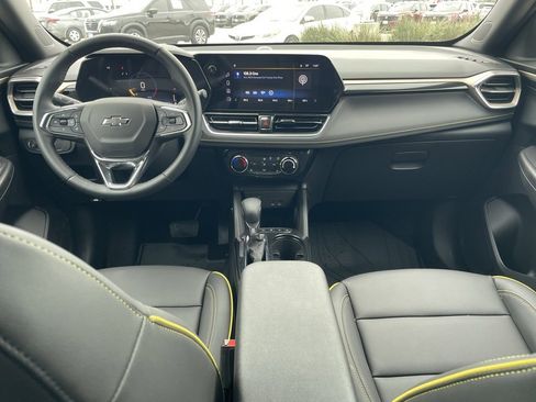 Used 2025 Chevrolet TrailBlazer ACTIV w/ Driver Confidence Package image 15