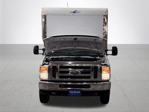 Used 2016 Ford E-450 and Econoline 450 Super Duty w/ Power Windows & Locks Group RWD image 4