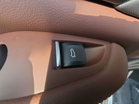 Used 2025 BMW X5 M60i AWD/4WD image 15