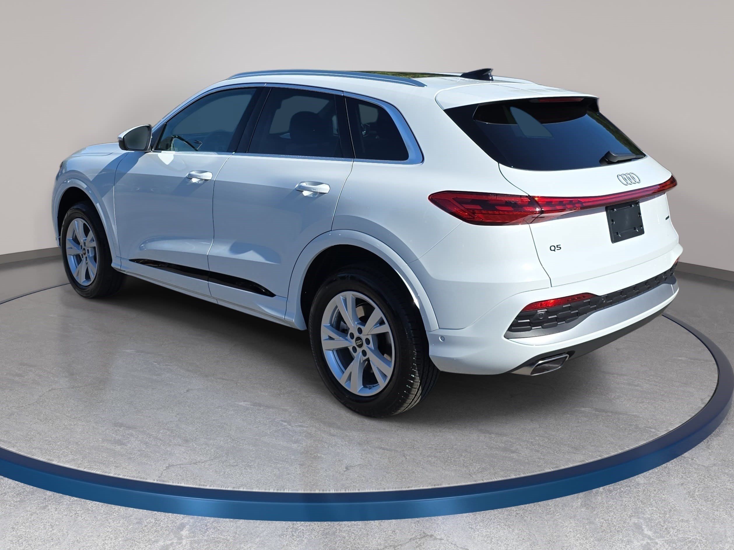 New 2026 Audi Q5 Premium AWD/4WD image 7