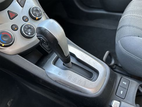 Used 2017 Chevrolet Sonic LT image 15