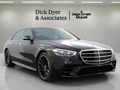 Used 2025 Mercedes-Benz S 580 4MATIC Sedan image 8