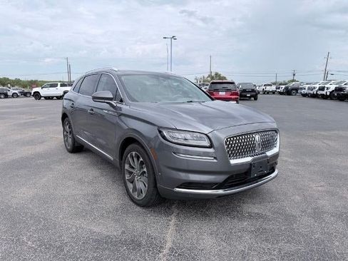 Used 2023 Lincoln Nautilus Reserve w/ Equipment Group 201A FWD image 7