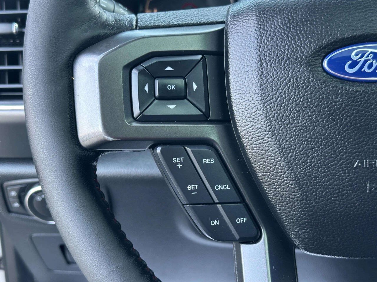 Used 2017 Ford F150 XLT w/ Equipment Group 302A Luxury AWD/4WD image 18