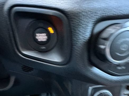 New 2026 Jeep Gladiator Mojave AWD/4WD image 30