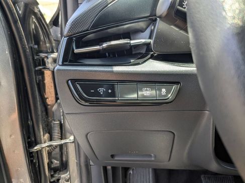 Used 2025 Kia Niro LX FWD image 22