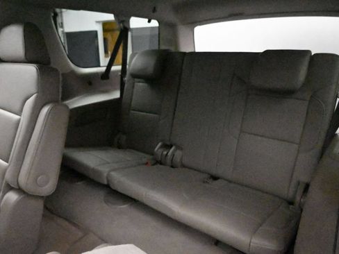 Used 2019 Chevrolet Suburban Premier AWD/4WD image 22