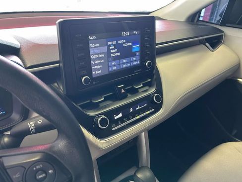 Used 2022 Toyota Corolla Cross L FWD image 19