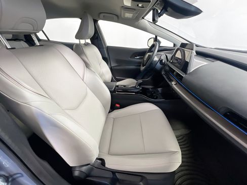Used 2026 Toyota Prius XLE image 31