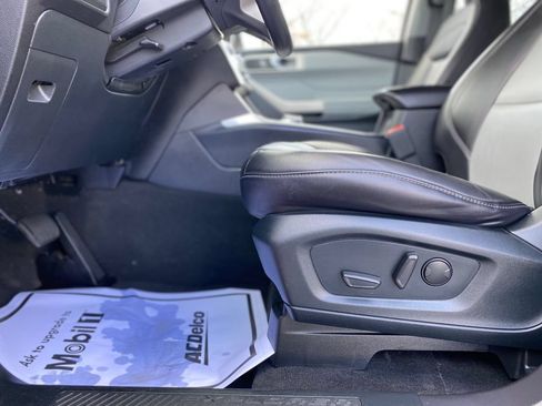 Used 2022 Ford Explorer XLT w/ Equipment Group 202A RWD image 21