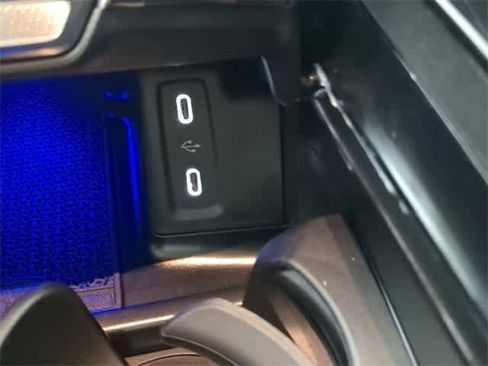 Used 2026 Mercedes-Benz GLC 300 4MATIC image 32