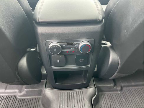 Used 2020 Ford Explorer Limited image 28