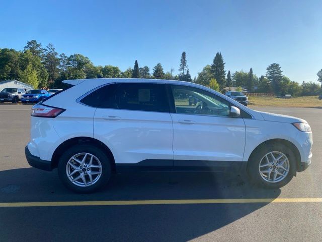 Used 2024 Ford Edge SEL w/ Convenience Package AWD/4WD image 6