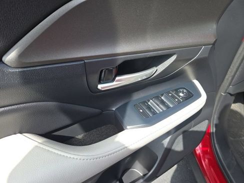 Used 2025 Toyota Grand Highlander FWD image 26