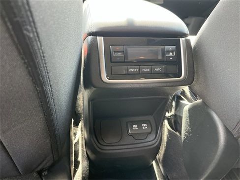 Used 2019 Subaru Ascent Premium w/ Popular Package #1 image 19