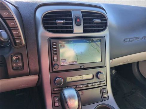 Used 2006 Chevrolet Corvette Convertible w/ Preferred Equipment Group image 13