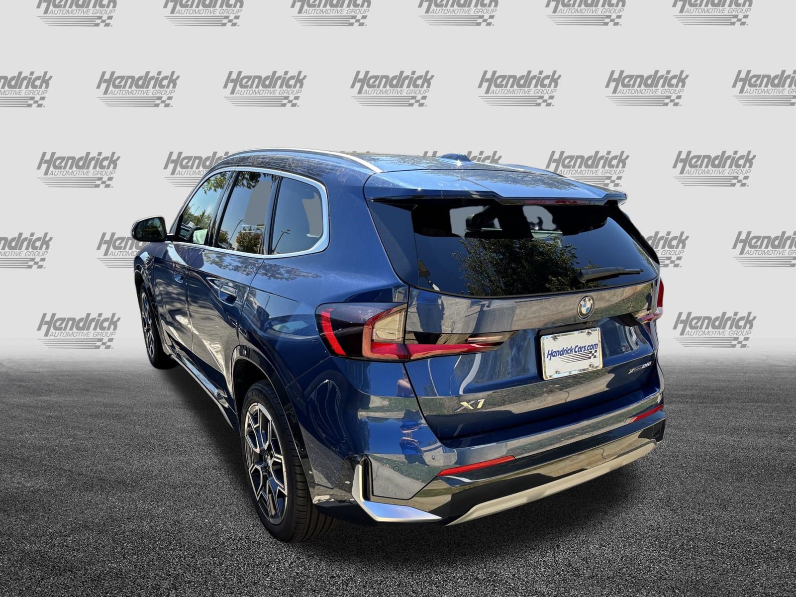 Certified 2025 BMW X1 xDrive28i AWD/4WD image 8