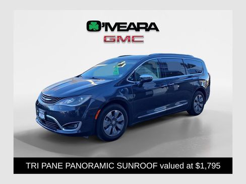 Used 2019 Chrysler Pacifica Limited w/ Advanced Safetytec Group image 1