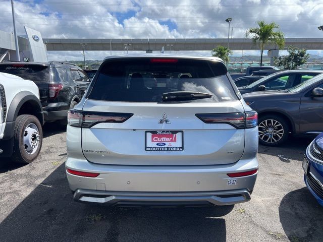 Used 2025 Mitsubishi Outlander SE AWD/4WD image 5
