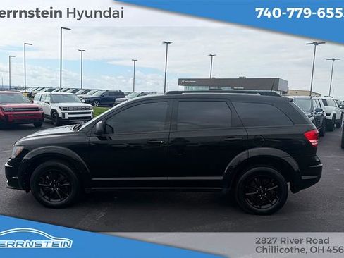 Used 2020 Dodge Journey SE w/ Blacktop Package image 4