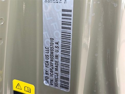 New 2025 Jeep Wrangler Unlimited Rubicon image 29