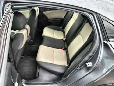 Used 2018 Honda Civic Sport image 21